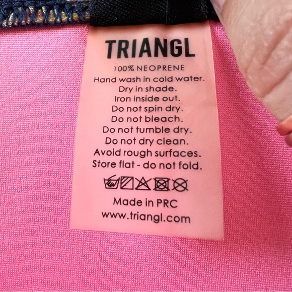 TRIANGL‎ Navy Confetti Garden Neoprene Bikini Bottom Size Small - Picture 4 of 7